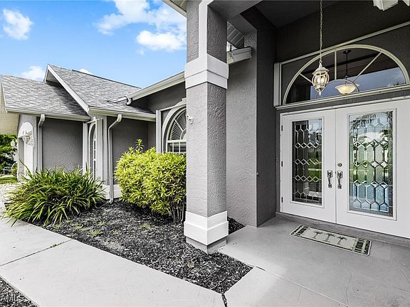 3rd image of 2313 SW 51st St