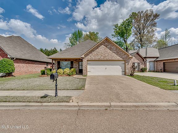3rd image of 2017 Pebble Creek Dr