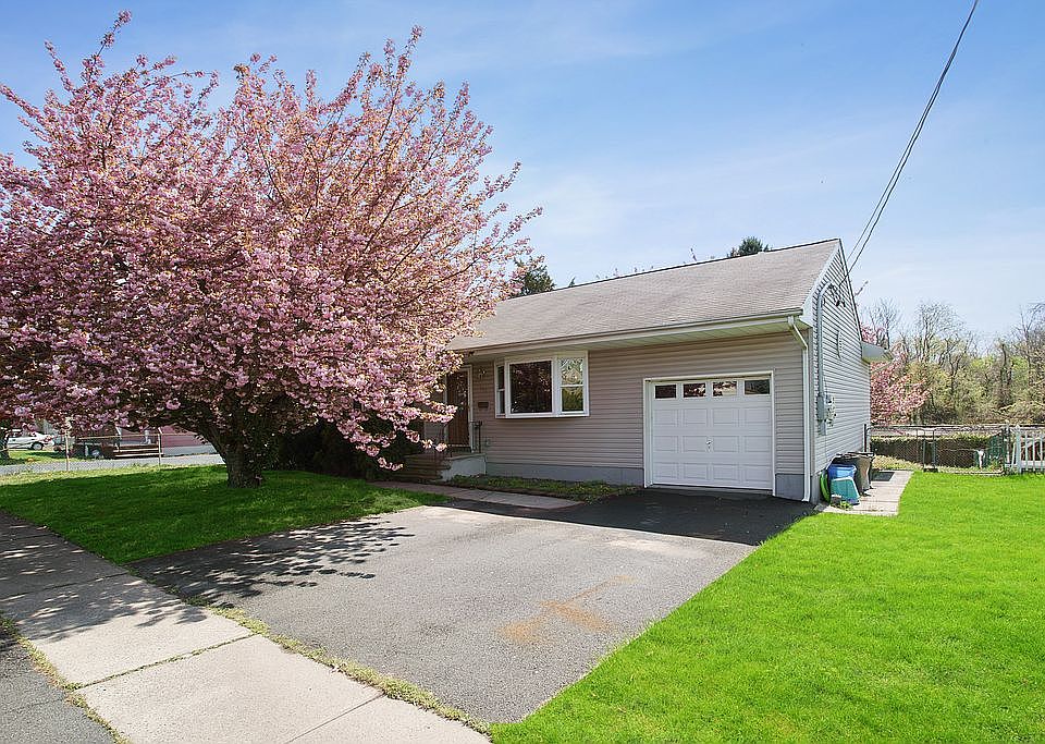 Lovely renovated ranch