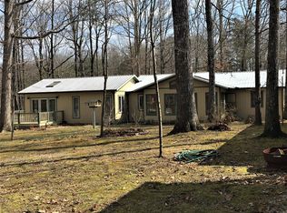 107 Blackberry Ln, Sewanee, TN 37375