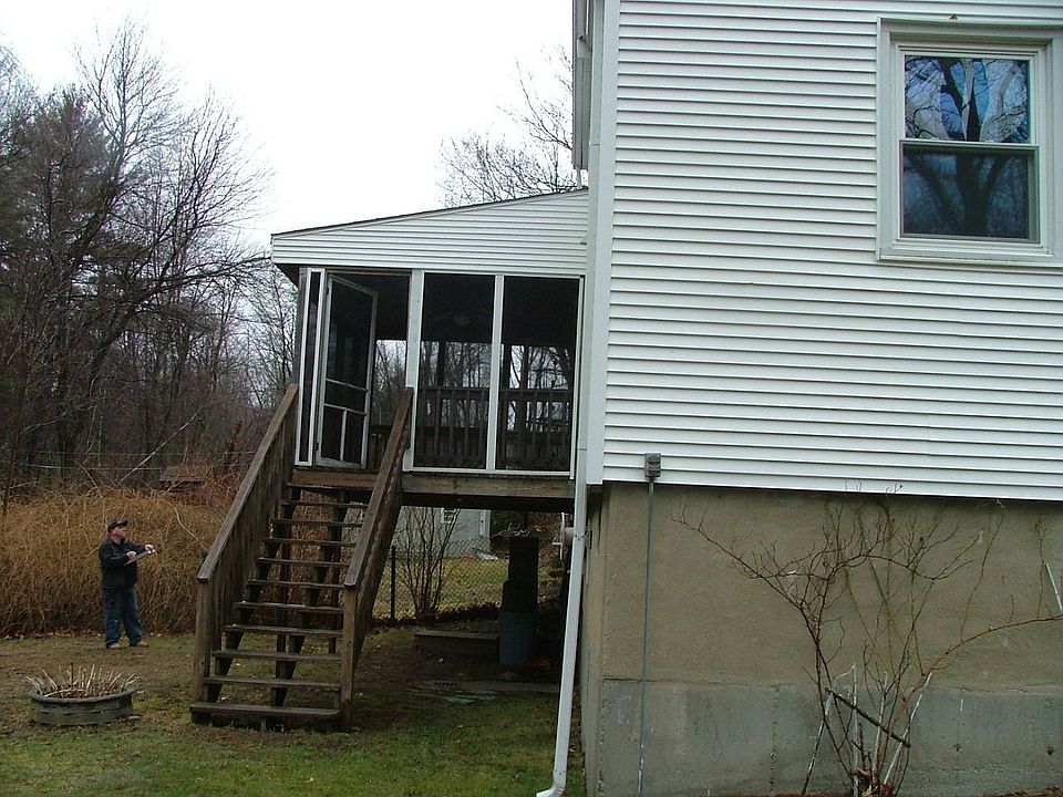 Sideview with deck
