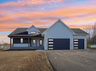 18866 Silo Ct, Shafer, MN 55074