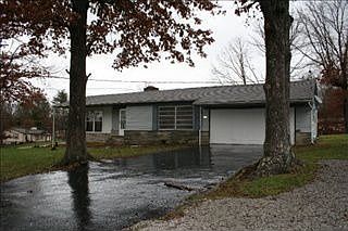 3rd image of 252 Halstead Dr