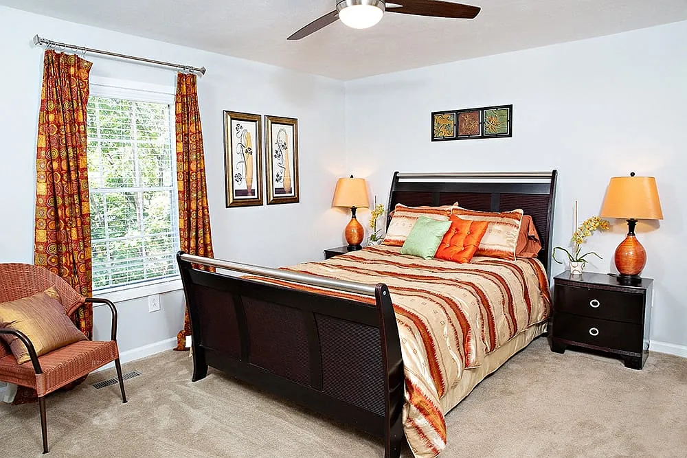 Haw Creek Mews Apartments and Townhomes — Photo 2