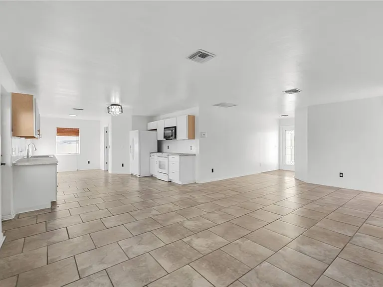 918 Acroft Ave — Photo 6