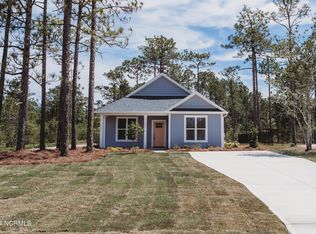 190 Fifty Lakes Dr, Southport, NC 28461