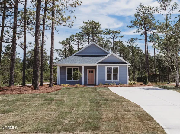 190 Fifty Lakes Drive, Southport, NC 28461