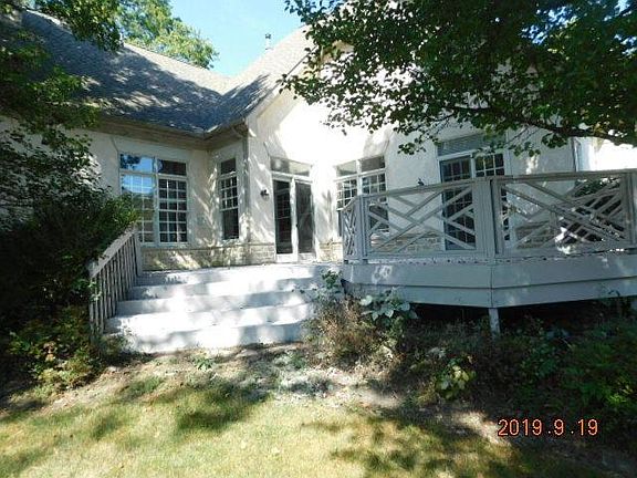 3rd image of 8015 Tartan Fields Dr