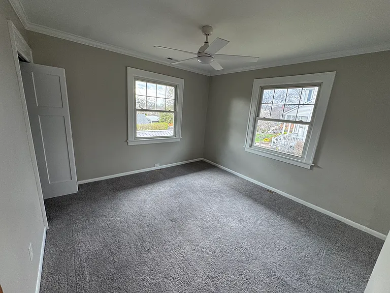 724 S Grand Ave — Photo 10