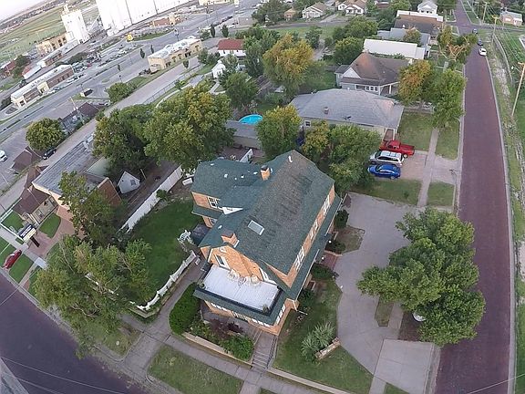4th image of 603 W Spruce St
