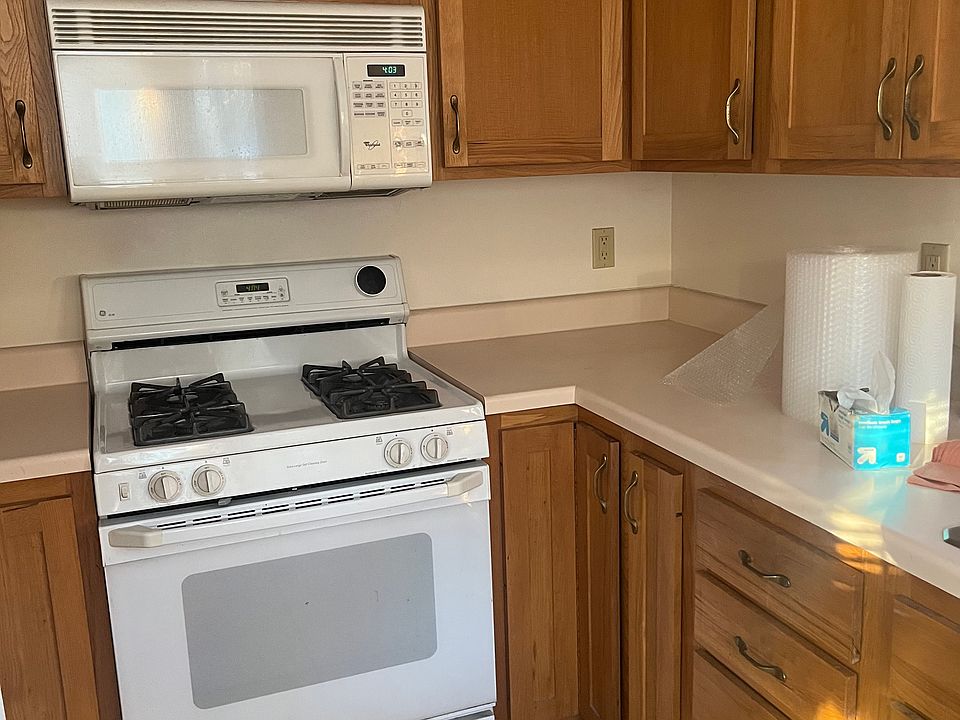 2nd image of 714 Hill St #1