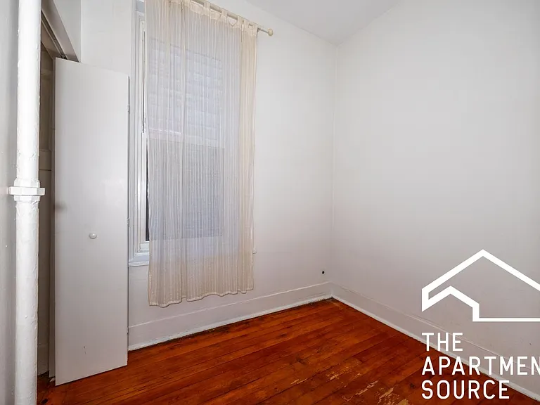 1820 S Throop St #1R — Photo 10