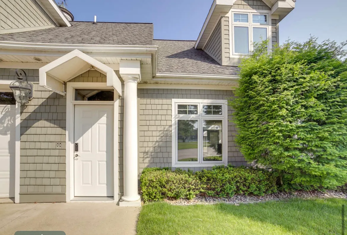 9145 Olcott Lake Dr — Photo 1