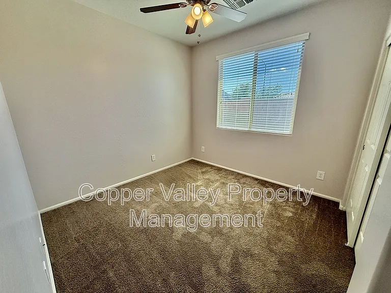 5511 W Desperado Way — Photo 8