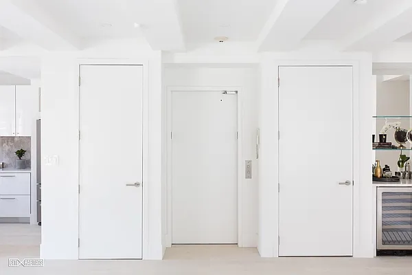 Sold by Citi Habitats | media 8