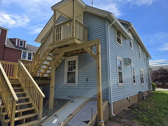 2nd image of 790 Old Main St