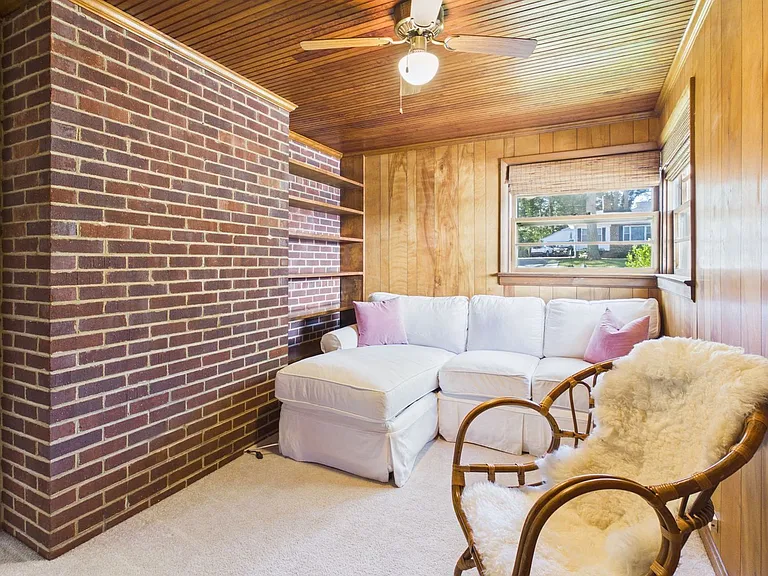8808 Michaux Ln — Photo 11