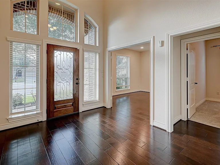 4006 Misty Waters Ln — Photo 5