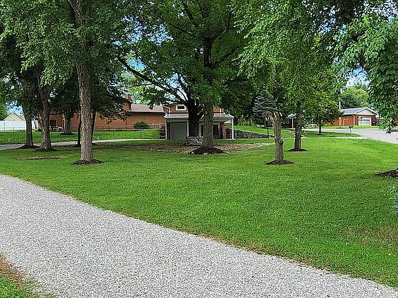 Exterior 3
