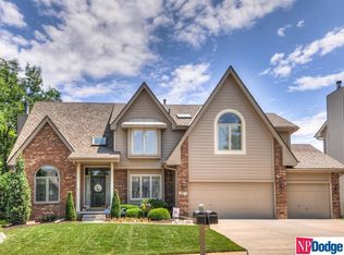 14719 Grant St, Omaha, NE 68116