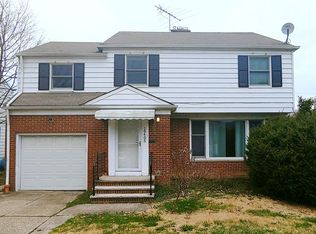 19405 Chagrin Blvd, Shaker Heights, OH 44122