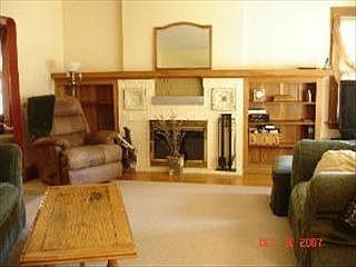 3rd image of 1109 N 11th Ave