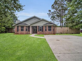 2341 Rowe St, Hinesville, GA 31313