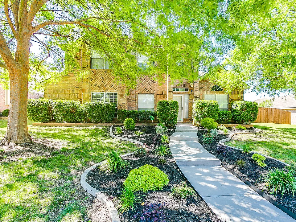 7909 Kristina Ln