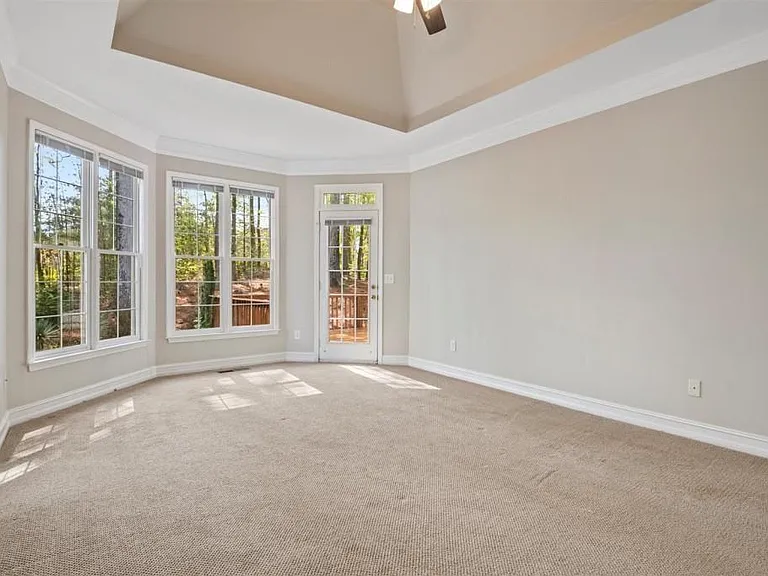 4735 Dartmoor Ln — Photo 8