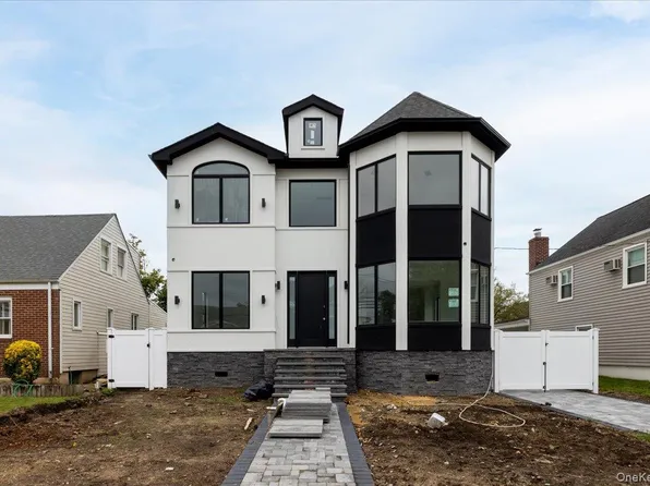 544 Arlington Road, Cedarhurst, NY 11516