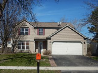 1283 Country Glen Ln, Carol Stream, IL 60188
