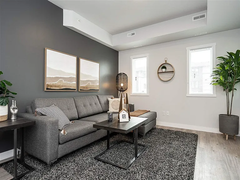 15 Berwick Ct — Photo 8