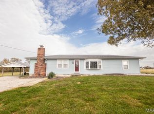 17512 Boulder Rd, Shattuc, IL 62231