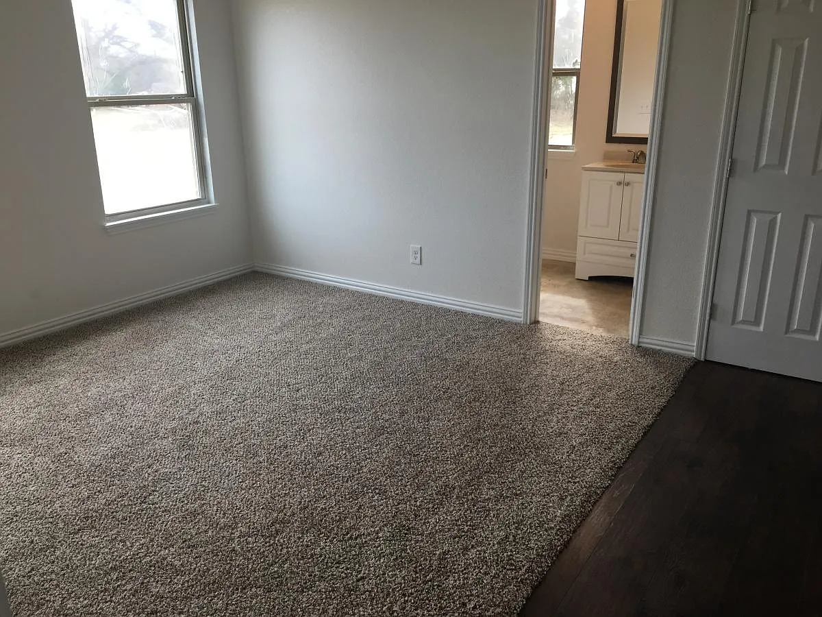 3 bed, 2.5 bath, 1500 sqft, $1,600 — Photo 4
