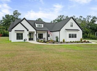 11 Creax Rd, Axis, AL 36505
