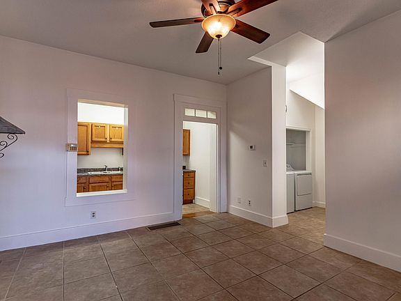 5th image of 124 N Clay St #3