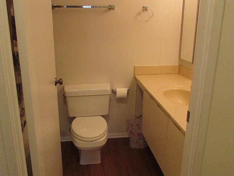 15100 Interlachen Dr #821 — Photo 31