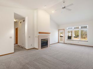 6083-6089 Viroqua Dr #6085-A, Madison, WI 53719