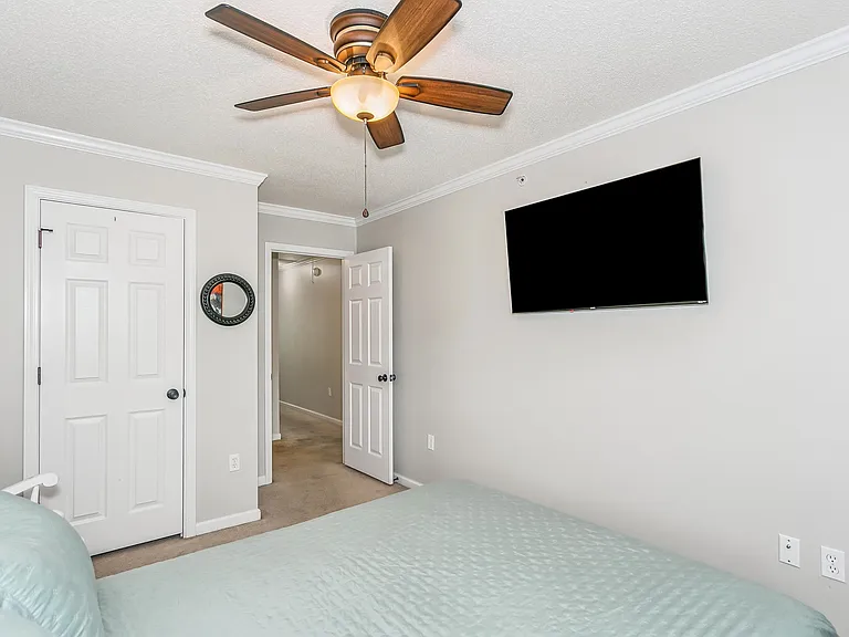 156 Swaying Pine Ct — Photo 10