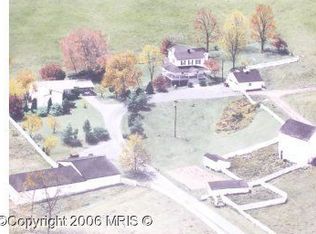 1694 E Refuge Church Rd, Stephens City, VA 22655