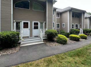 80 Country Ln APT 24, Vernon, CT 06066