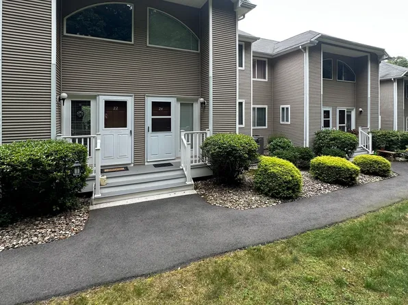 80 Country Lane APT 24, Vernon, CT 06066