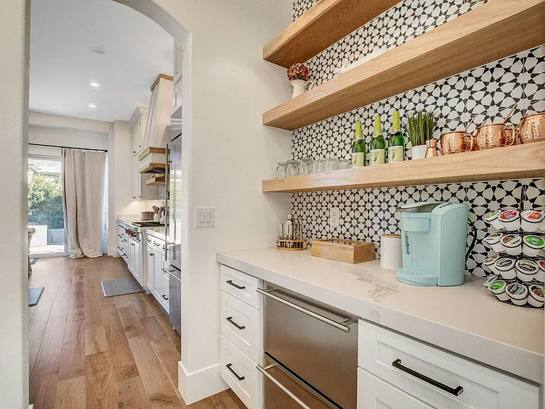 308 Round Stone Ct — Photo 26
