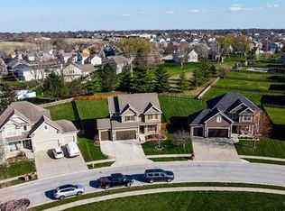 605 Duncan Cir, Raymore, MO 64083