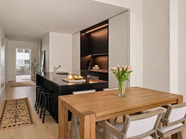 121 East 22nd Street image 1 of 16