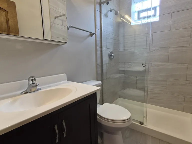 3238 N Hamlin Ave #2 — Photo 8