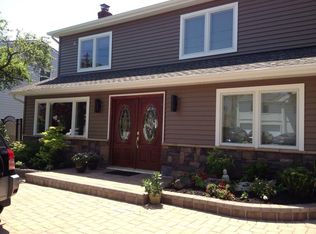 3404 Hewlett Ave, Merrick, NY 11566