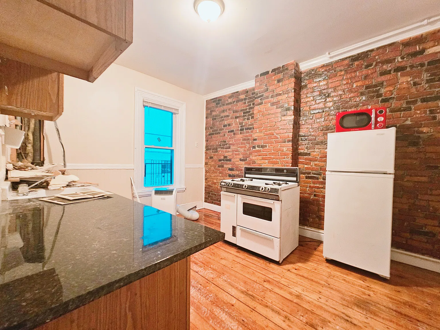 Studio, 9999 sqft, $1,850 — Photo 3