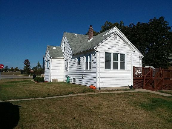 5th image of 57253 Grand River Ave
