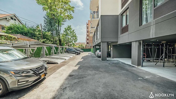 Rented by Nooklyn NYC LLC | media 71
